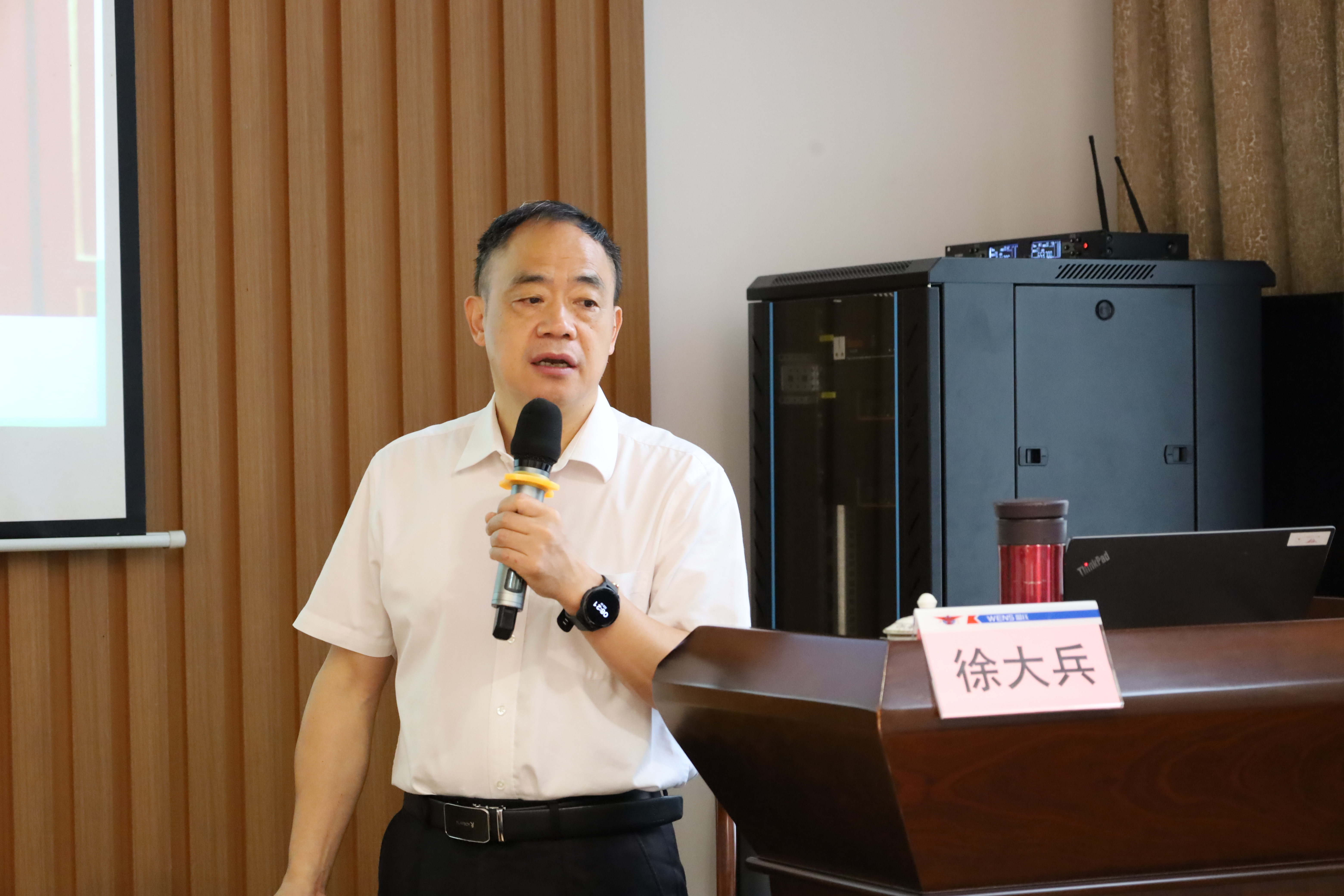 巅峰国际官网-钻营健全,你我一路成长